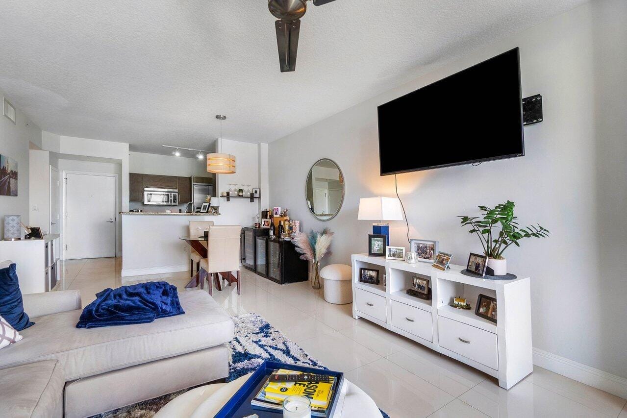 550 Okeechobee Boulevard 1112 — photo 3