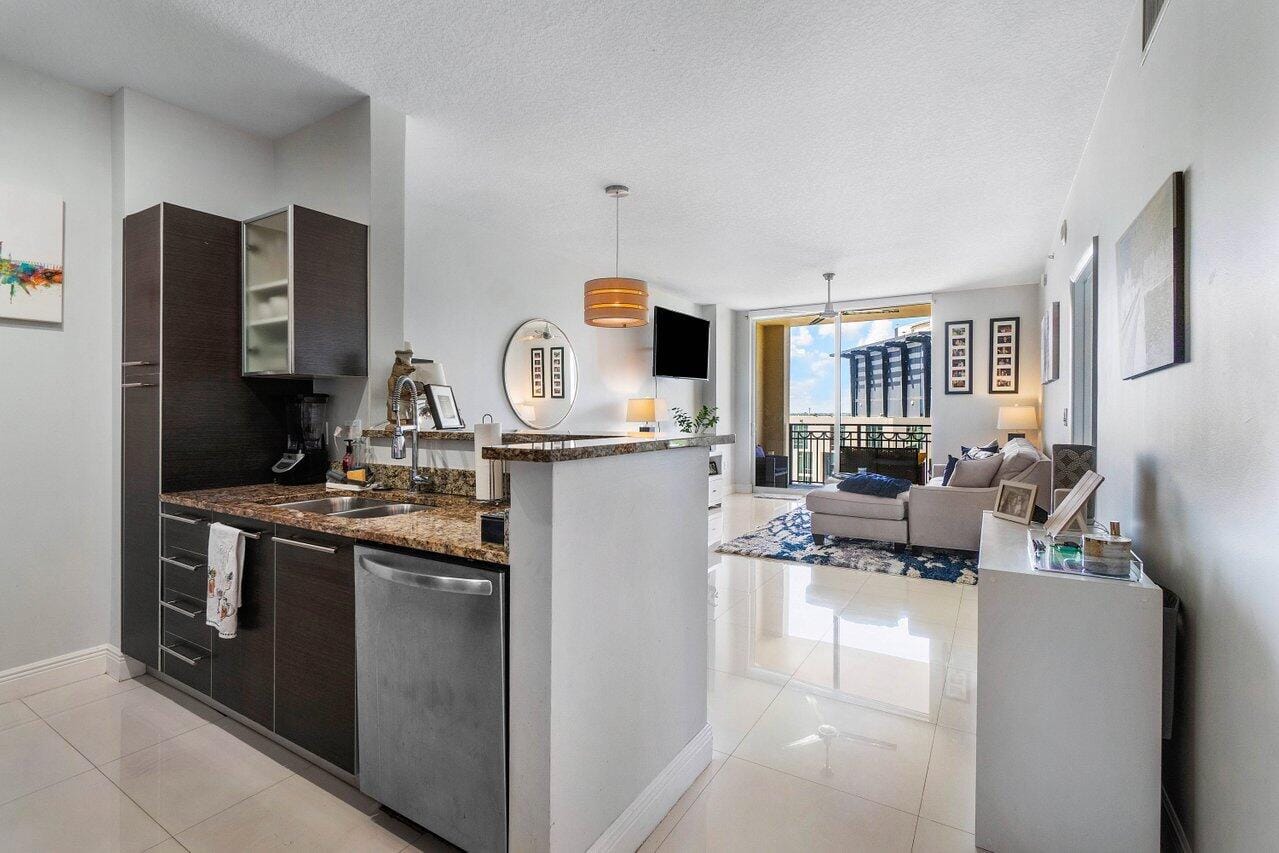 550 Okeechobee Boulevard 1112 — photo 9
