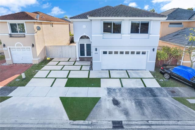 15668 SW 91st Lane, Miami, FL 33196