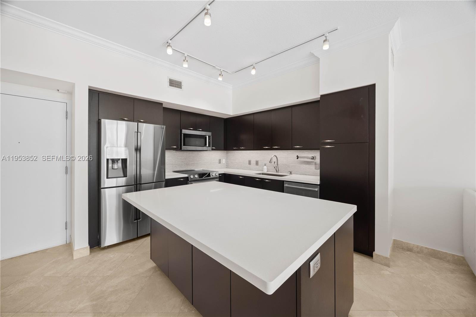 1745 E Hallandale Beach Boulevard PH03W, Hallandale Beach, FL 33009 photo 4