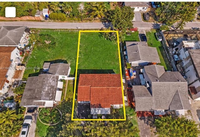 2539 Cleveland Street, Hollywood, FL 33020
