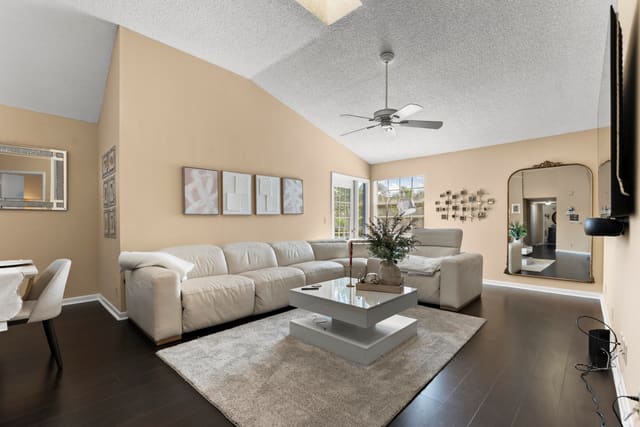 5359 Buckhead Circle 2031, Boca Raton, FL 33486