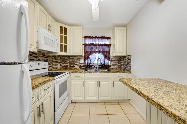 1200 Tallwood Avenue 308, sold in Tallwood West Condo, Hollywood, FL