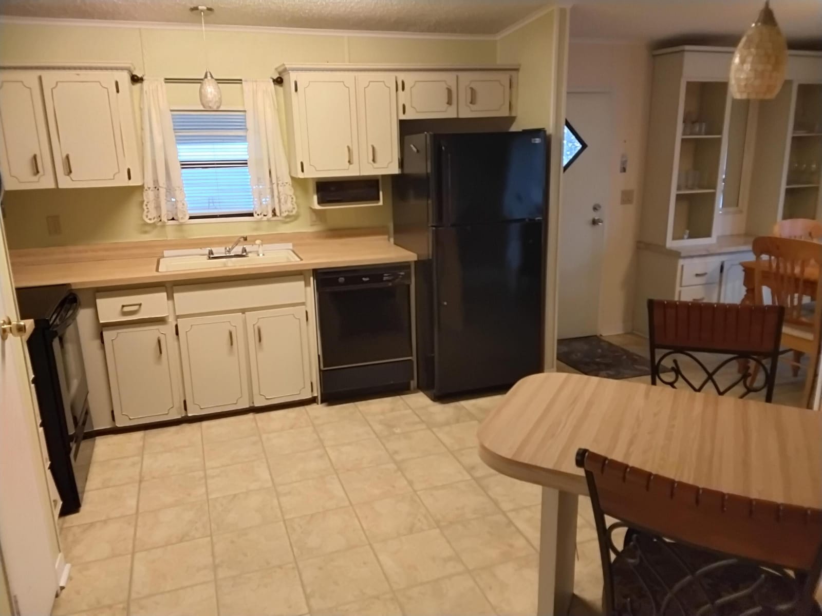 14 Jacaranda Lane — photo 12