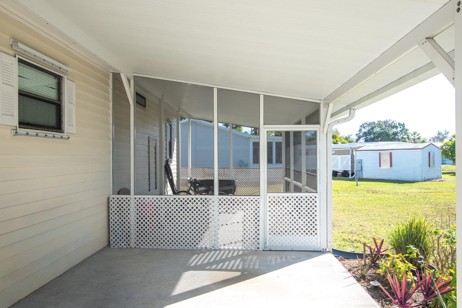 14 Jacaranda Lane — photo 5