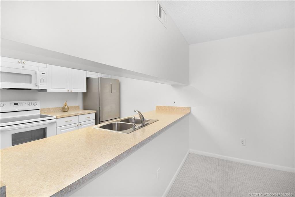 2216 NW 22nd Avenue 110, Stuart, FL 34994 photo 7
