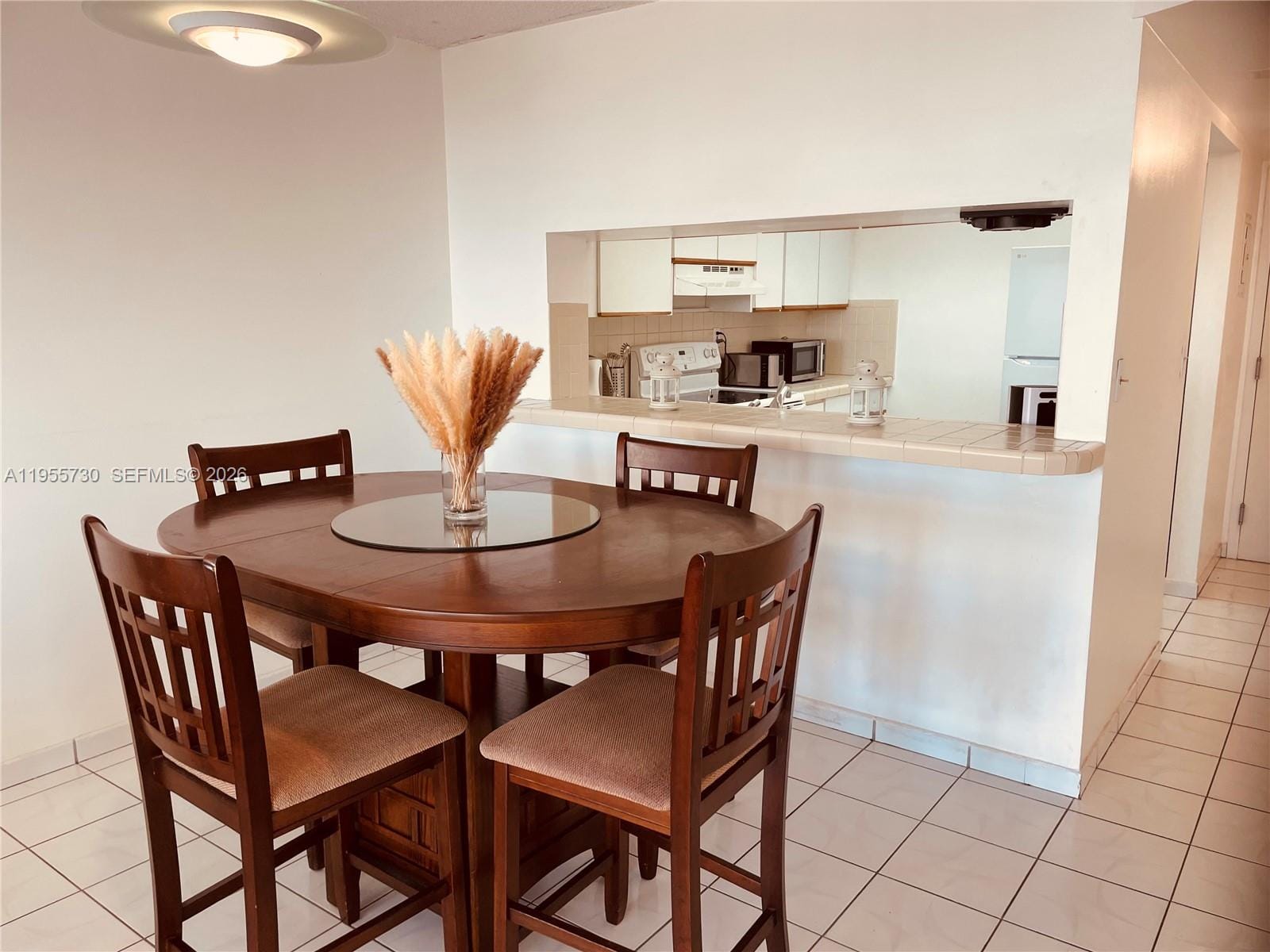 2555 Collins Avenue 1804 — photo 4