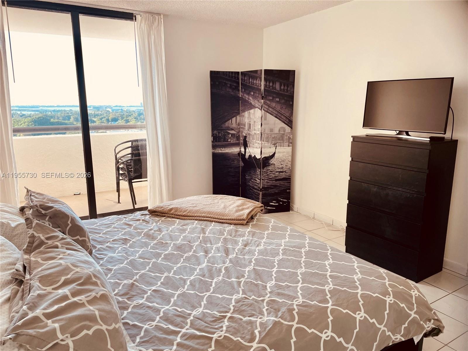 2555 Collins Avenue 1804 — photo 8