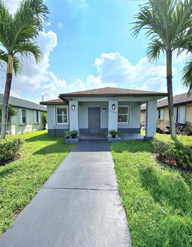 20203 SW 122nd Court, sold in Habitat Villas, Miami, FL
