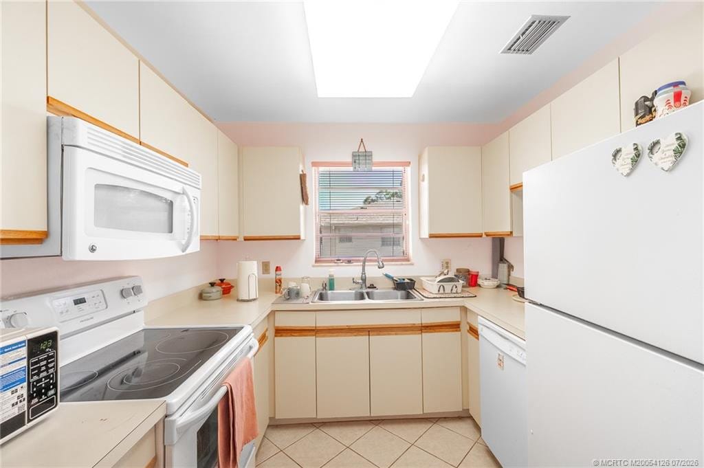 33 Lake Vista Trail 202 — photo 7