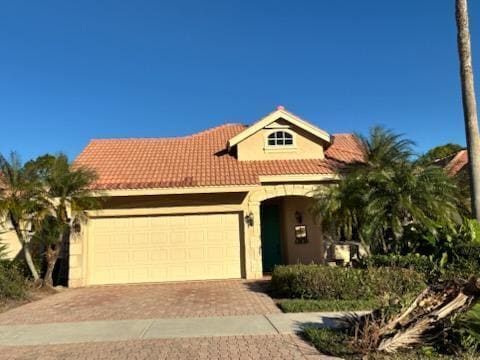 813 SW Munjack Circle, Port St. Lucie, FL 34986