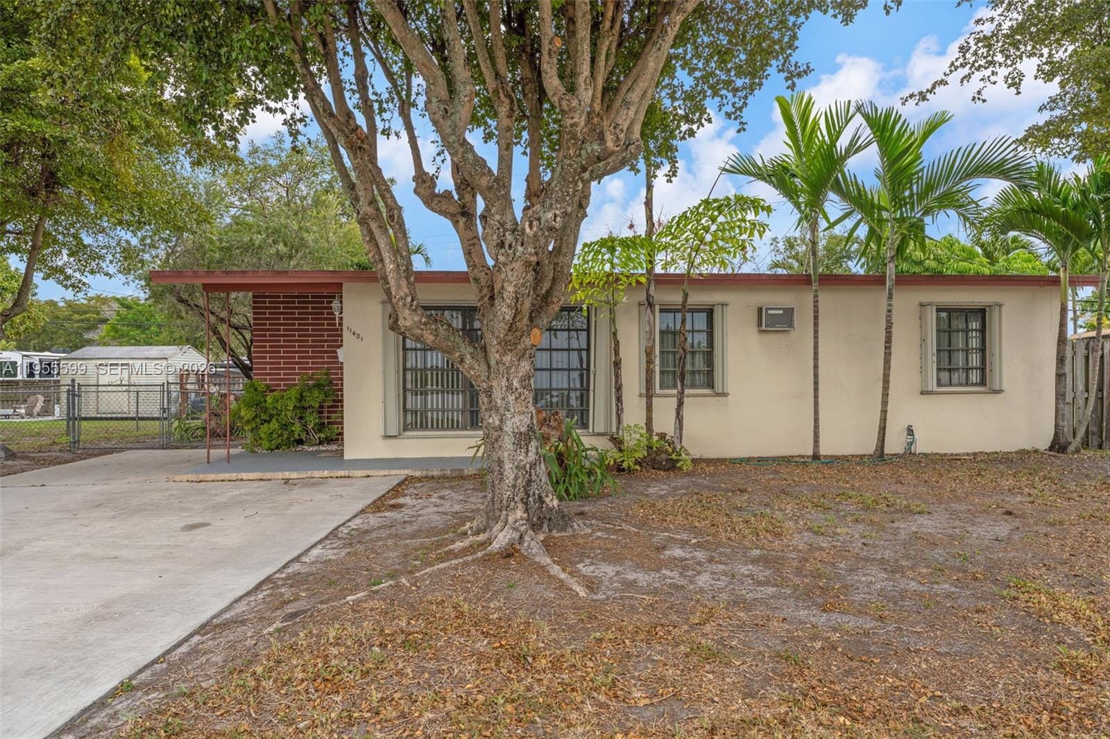 11401 SW 57th Street, Miami, FL 33173