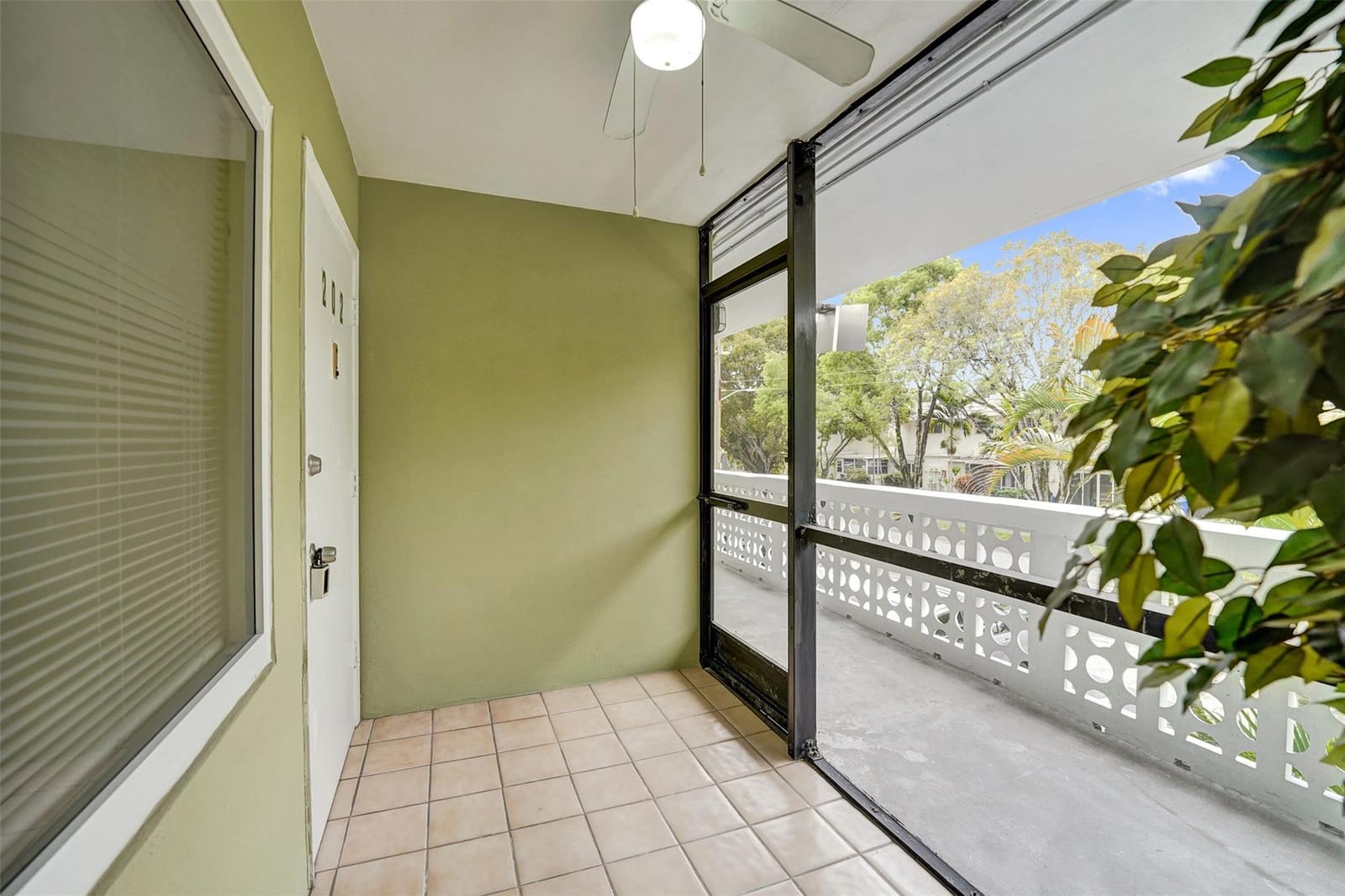 1425 Arthur Street 202A — photo 7