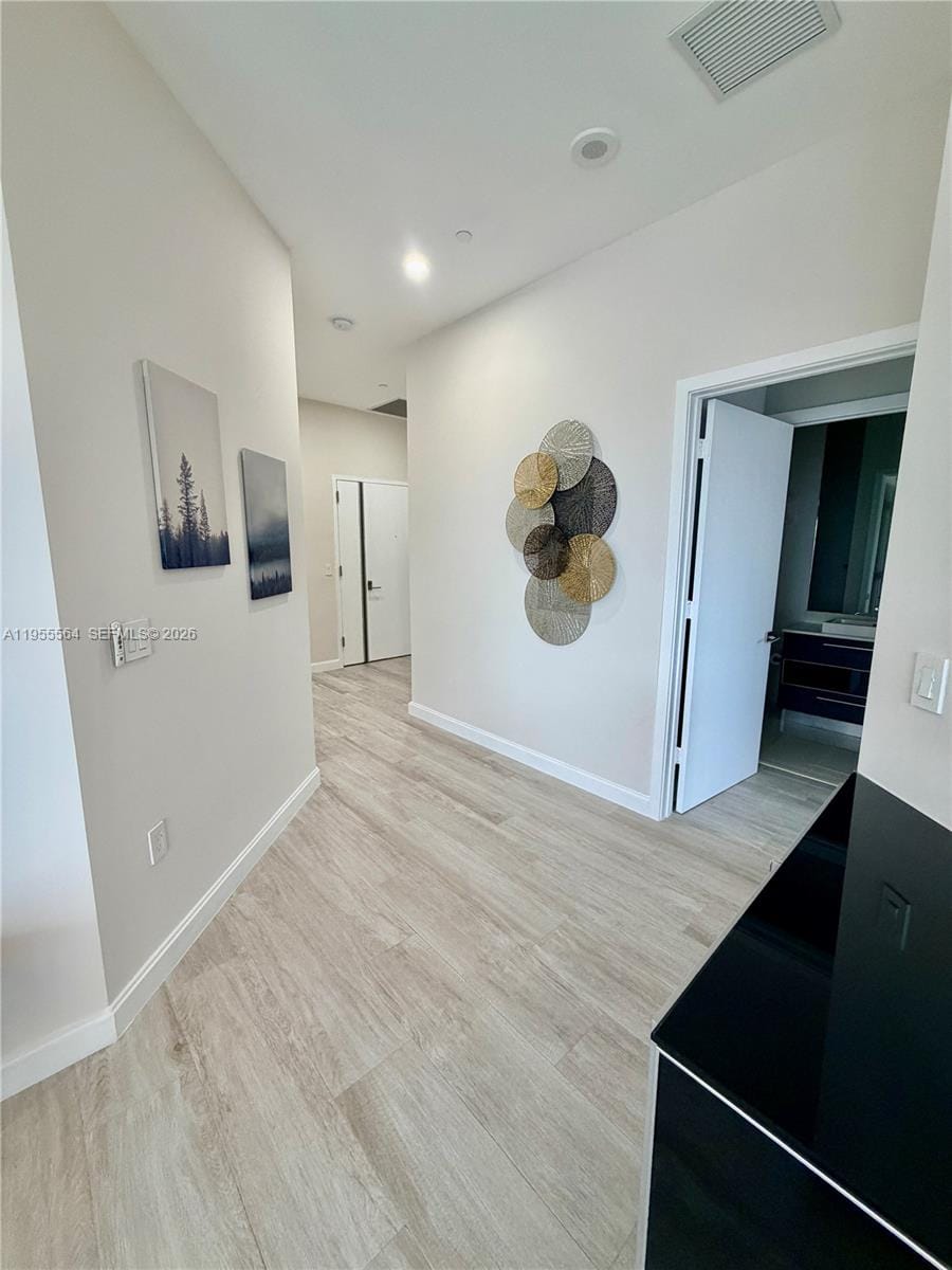 45 SW 9th Street 4606, Miami, FL 33130 photo 5