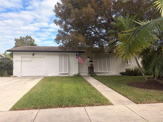18225 SW 94th Avenue, sold in Bel Aire Sec 16, Palmetto Bay, FL