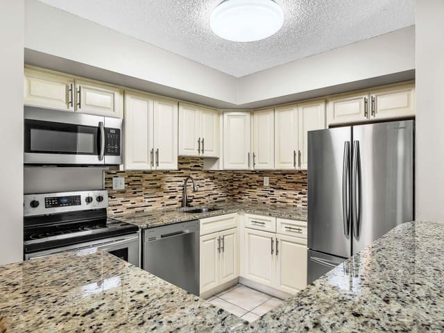 15488 Lakes Of Delray Boulevard 108, Delray Beach, FL 33484