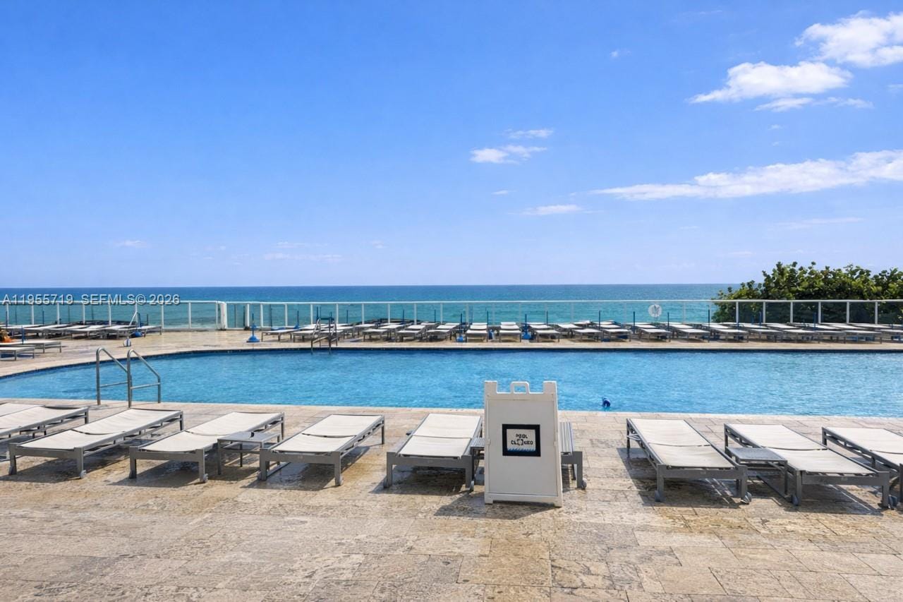 19201 Collins Avenue 1103 — photo 11