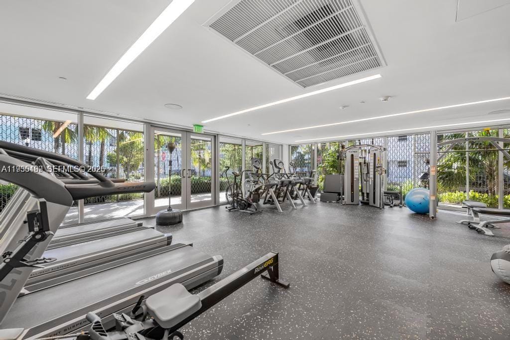 300 E Collins Avenue 2D, Miami Beach, FL 33139 photo 20