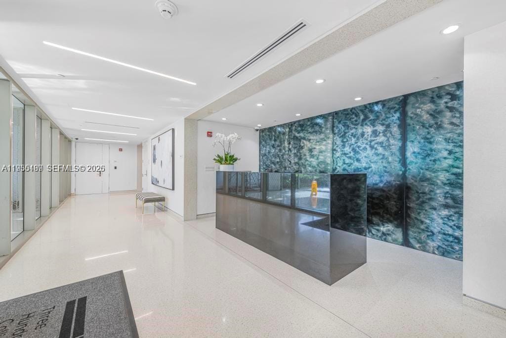 300 E Collins Avenue 2D, Miami Beach, FL 33139 photo 23