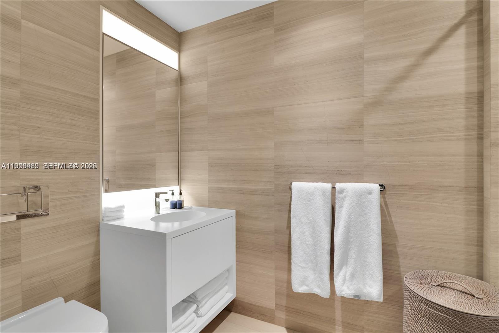 300 E Collins Avenue 2D, Miami Beach, FL 33139 photo 10
