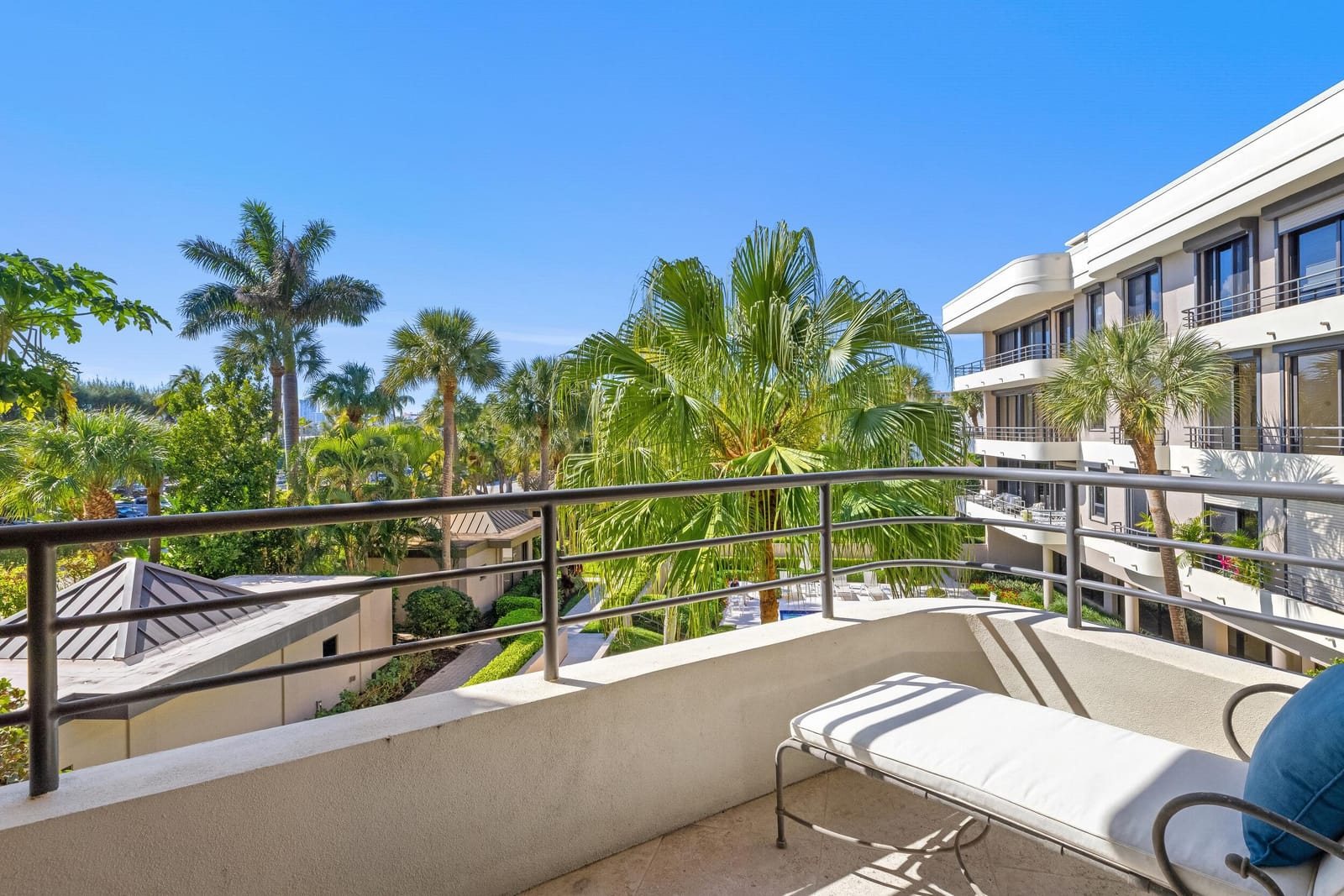 120 Sunset Avenue W 3 D, Palm Beach, FL 33480 photo 24