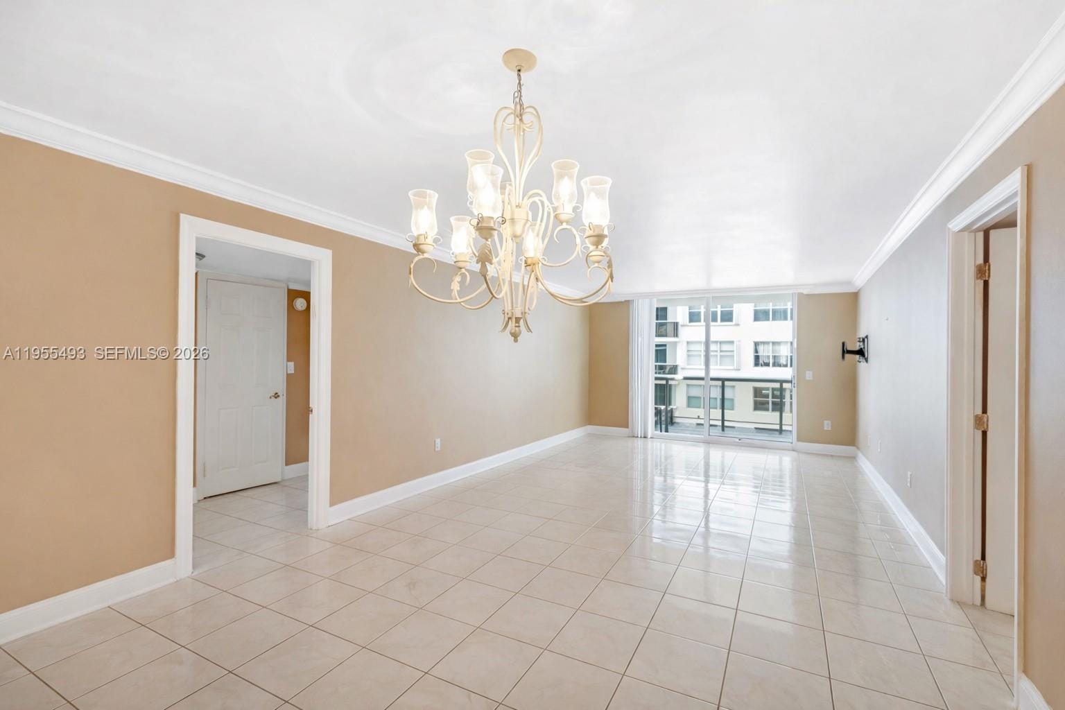 6039 Collins Avenue 1206 — photo 4