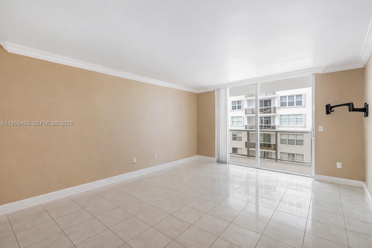 6039 Collins Avenue 1206 — photo 7