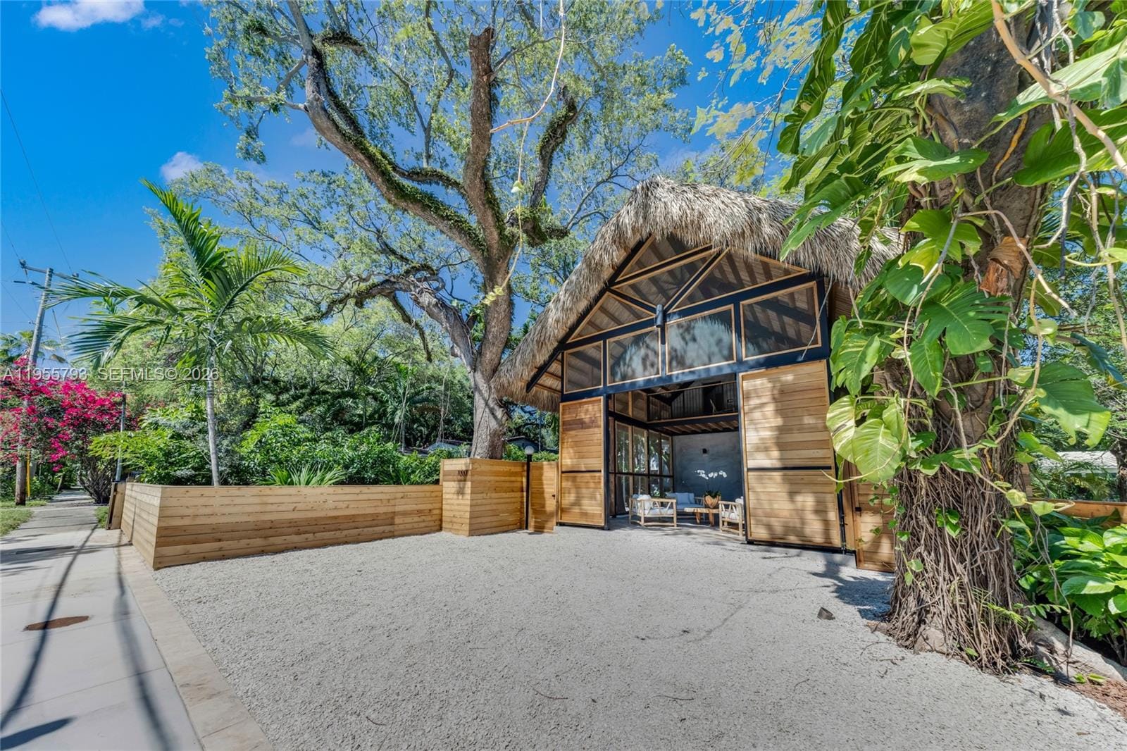 1000 NW 9th Court — photo 4