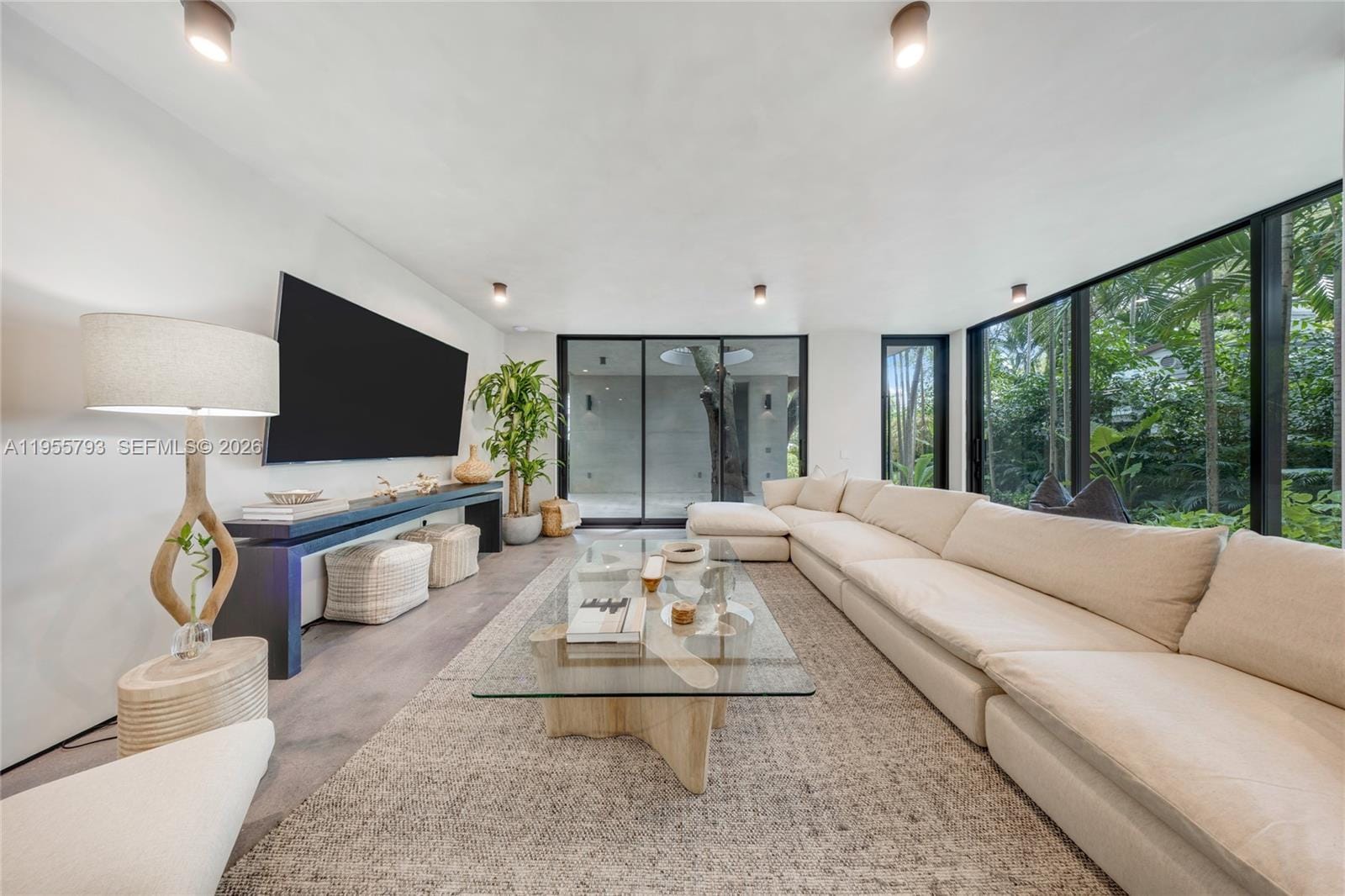1000 NW 9th Court — photo 9