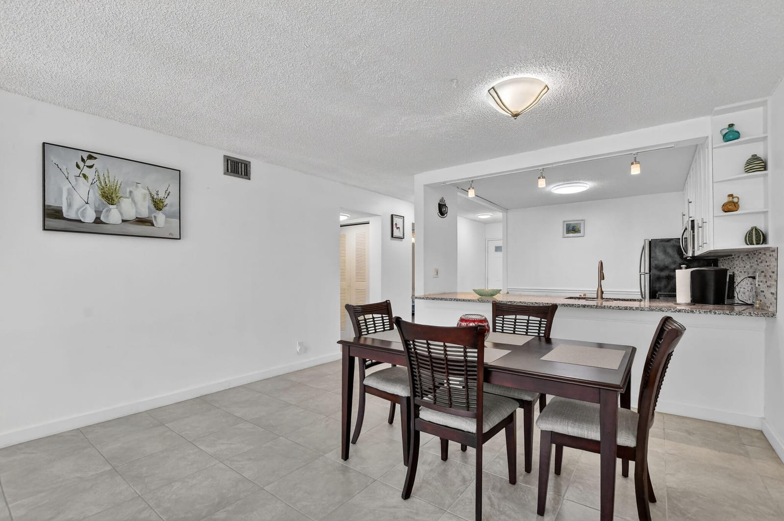 9110 Fairbanks Lane 5 — photo 11