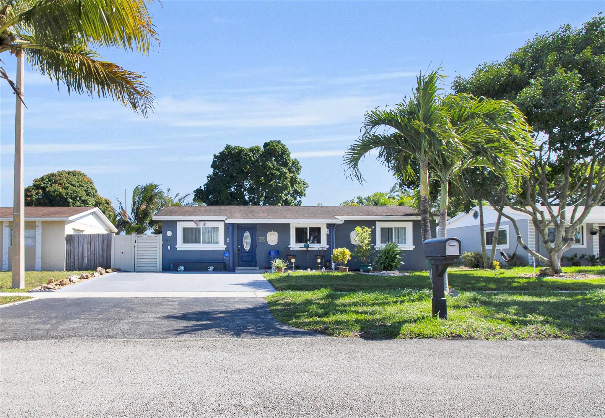 524 SW 72nd Avenue, North Lauderdale, FL 33068, North Lauderdale
