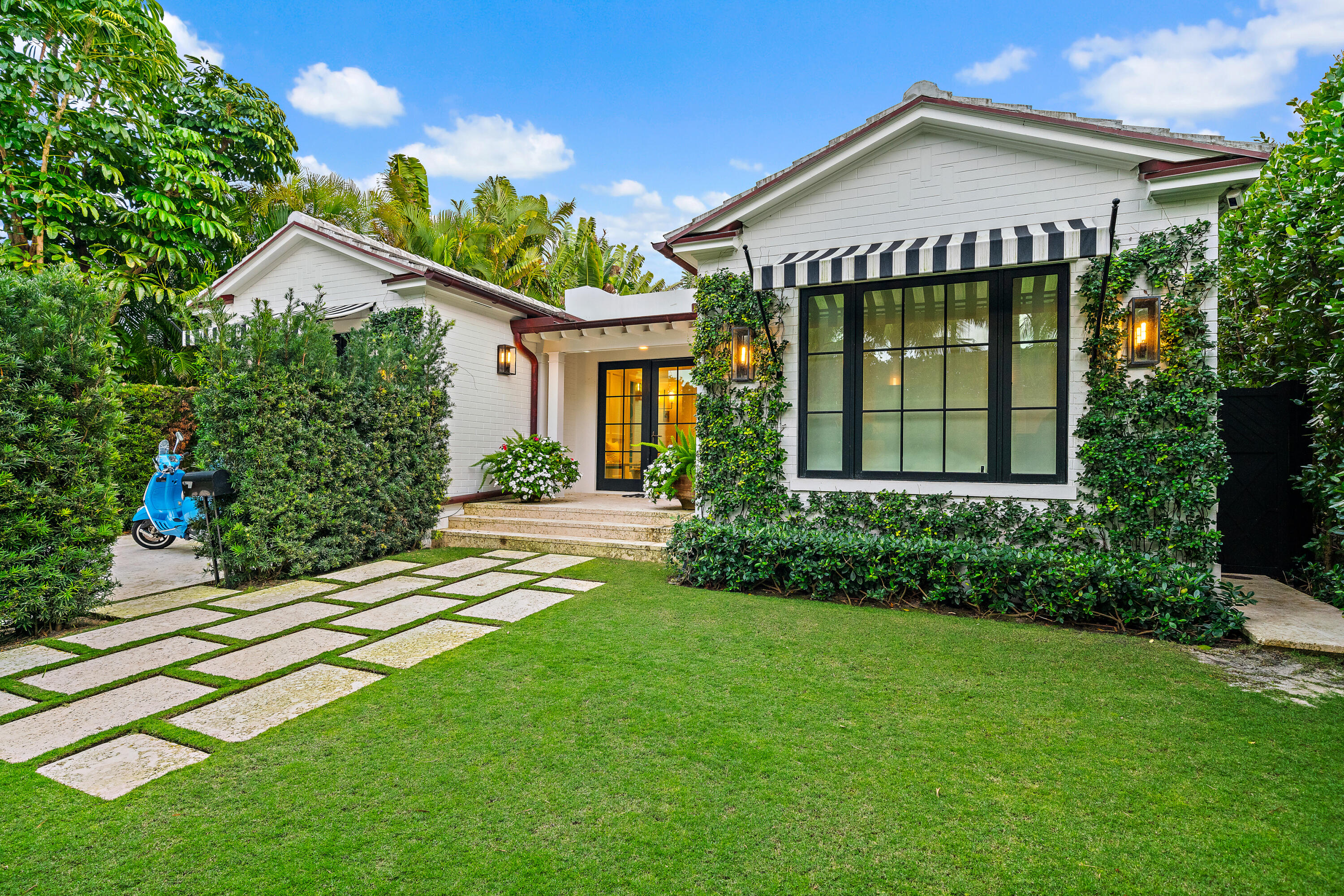 160 Chilean Avenue, Palm Beach, FL 33480, Palm Beach