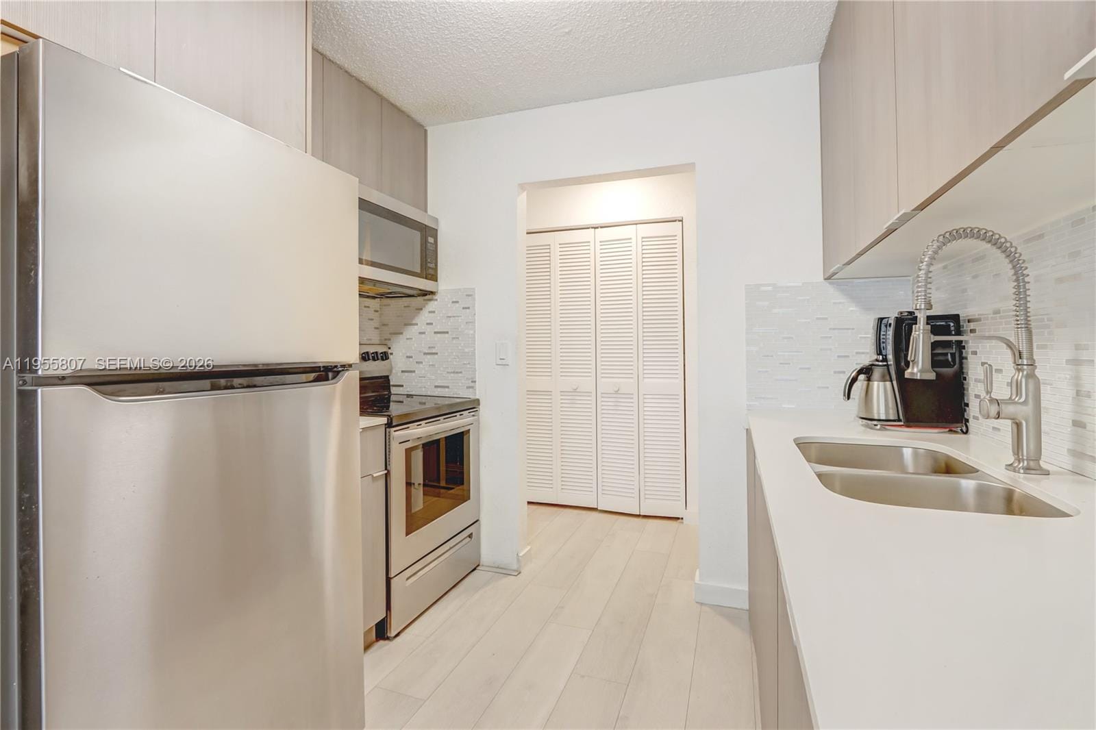 3004 NW 7th Street, Fort Lauderdale, FL 33311 photo 5