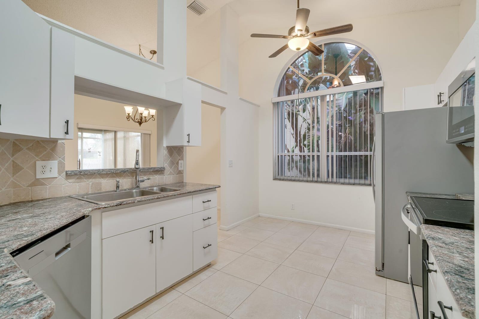 6209 Pond Tree Court — photo 2