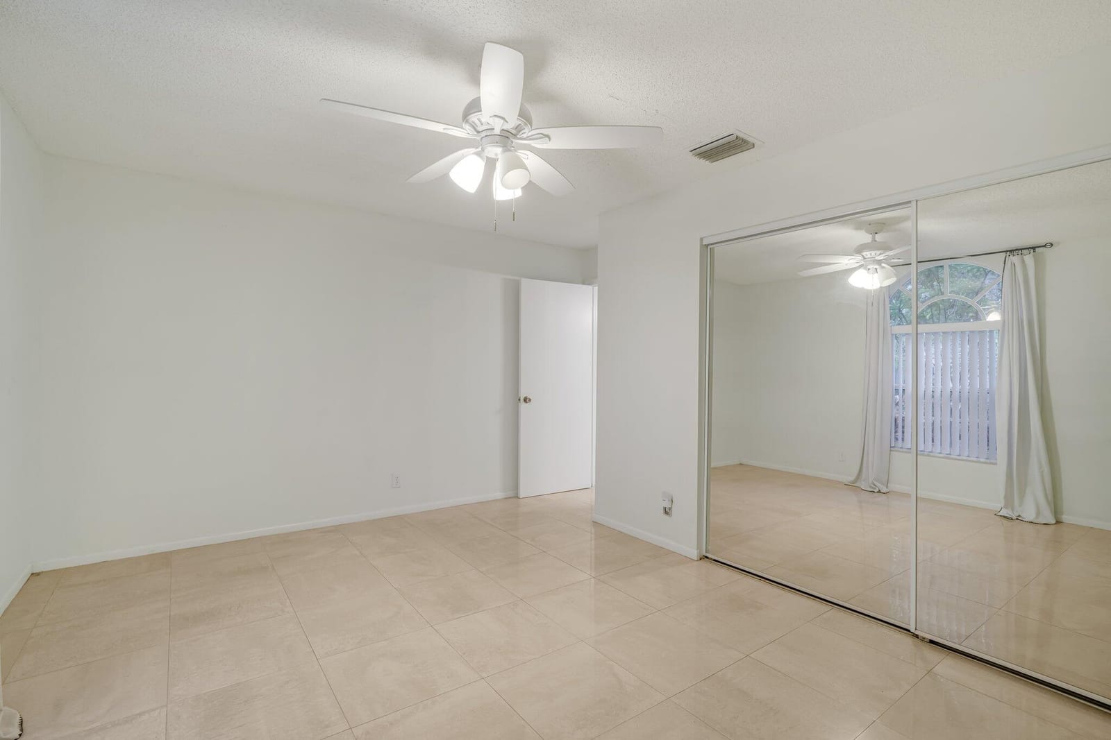6209 Pond Tree Court — photo 5