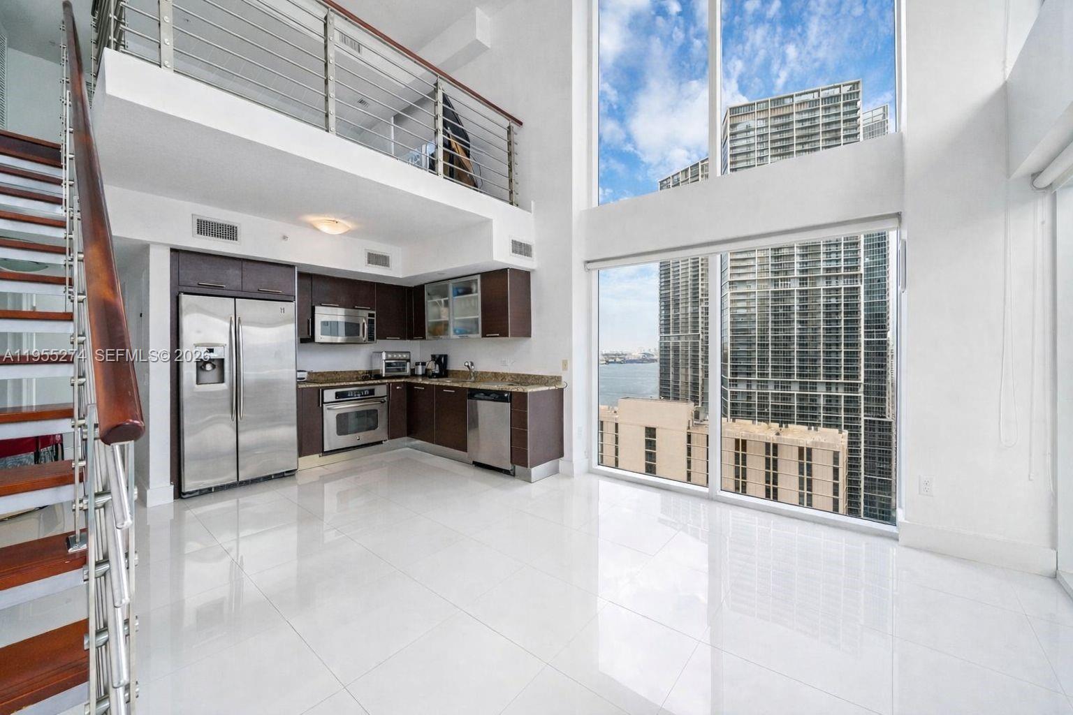 41 SE 5th Street 1202, Miami, FL 33131, Miami