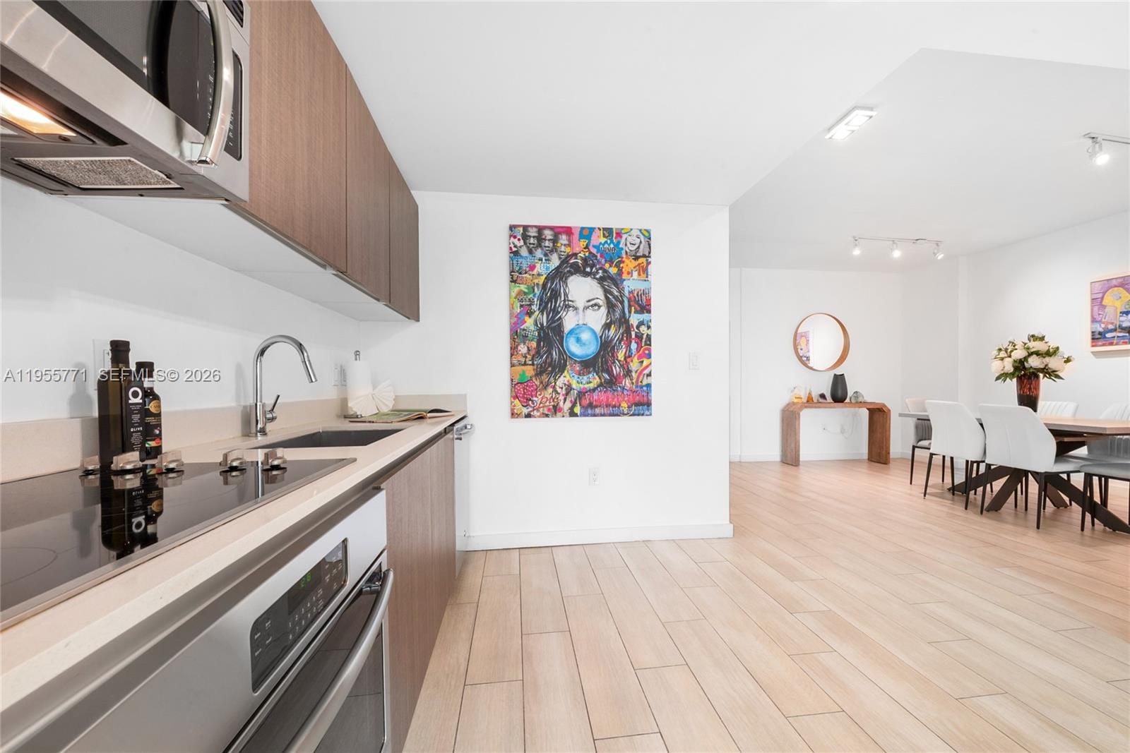 1600 SW 1st Avenue 707 — photo 4