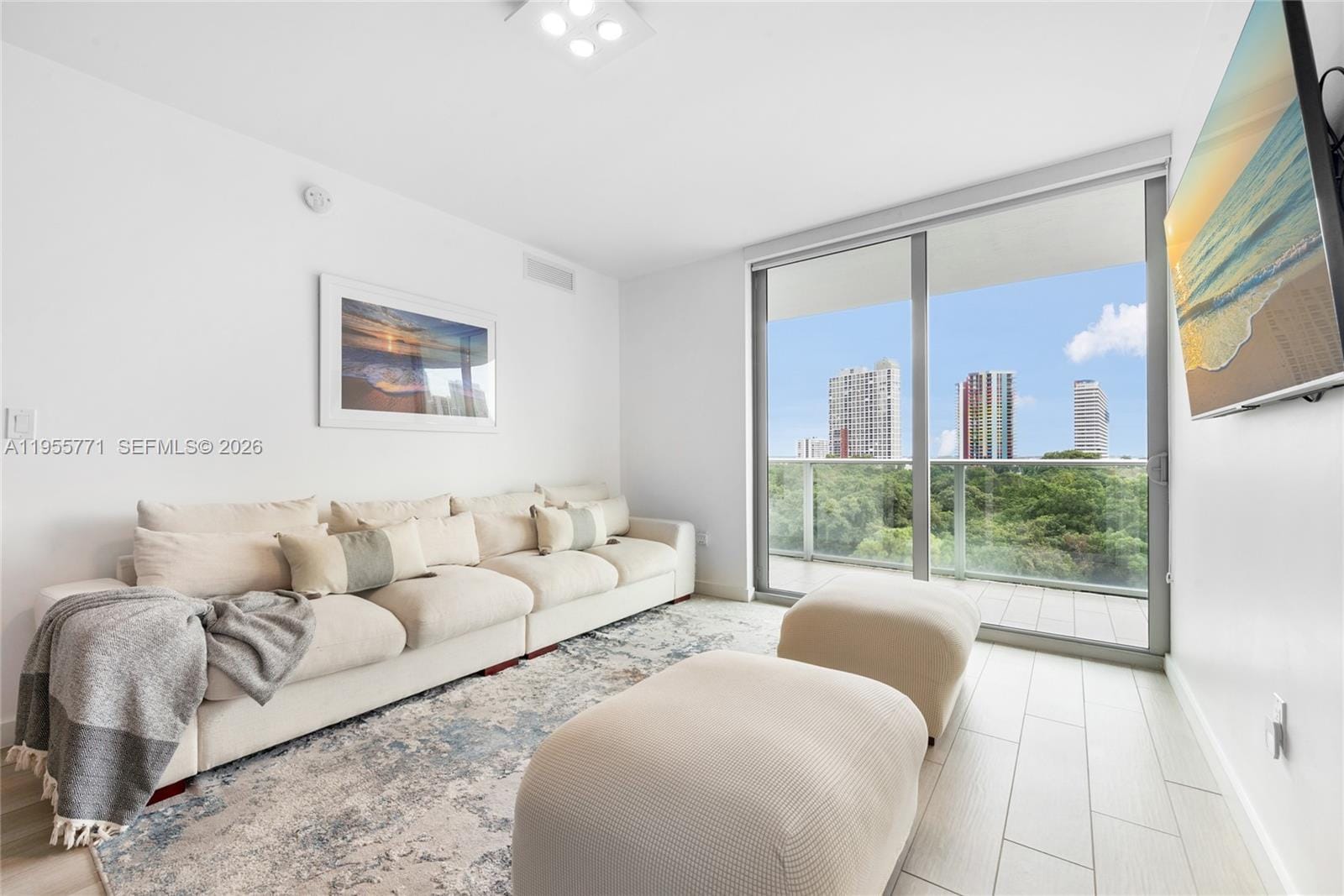 1600 SW 1st Avenue 707 — photo 8