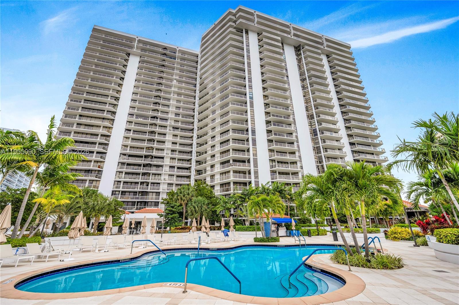 20281 E Country Club Drive 210, Aventura, FL 33180, Aventura