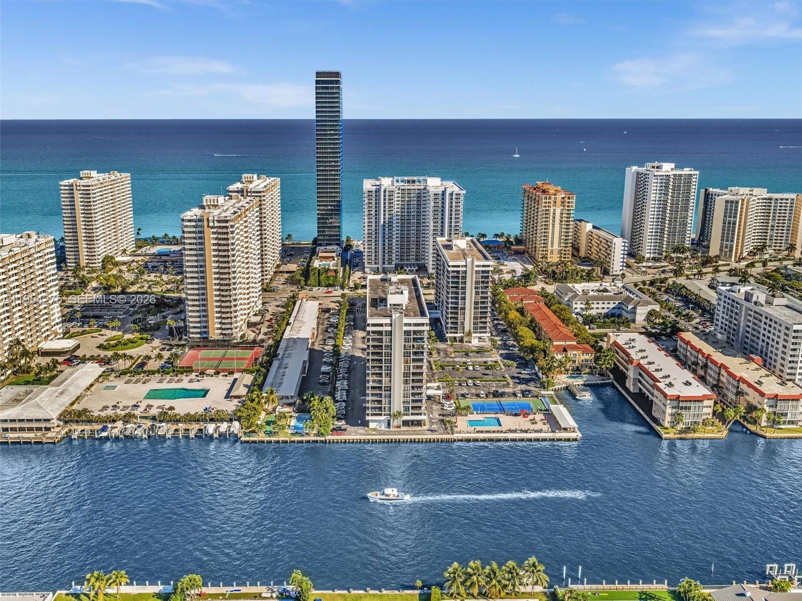 2017 S Ocean Drive 409, Hallandale Beach, FL 33009 photo 2