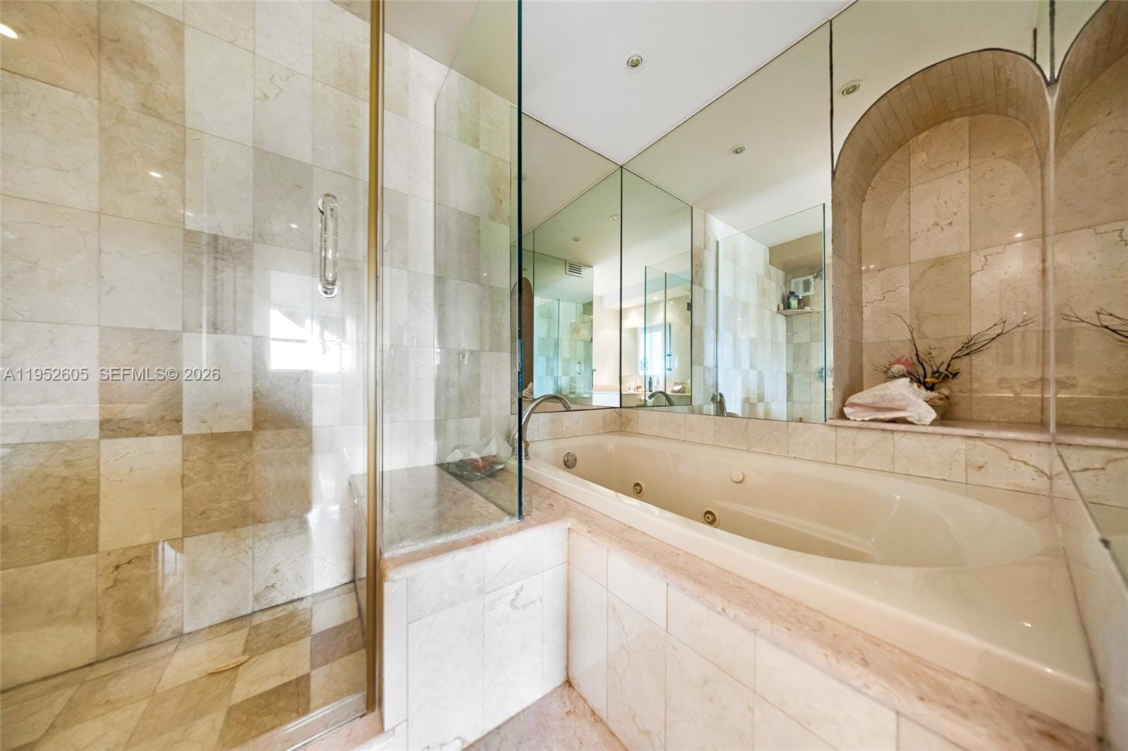 465 Ocean Drive 419, Miami Beach, FL 33139 photo 14
