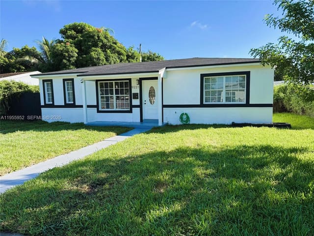 9221 Broad Manor Road, sold in Broadmoor Manor, Miami, FL
