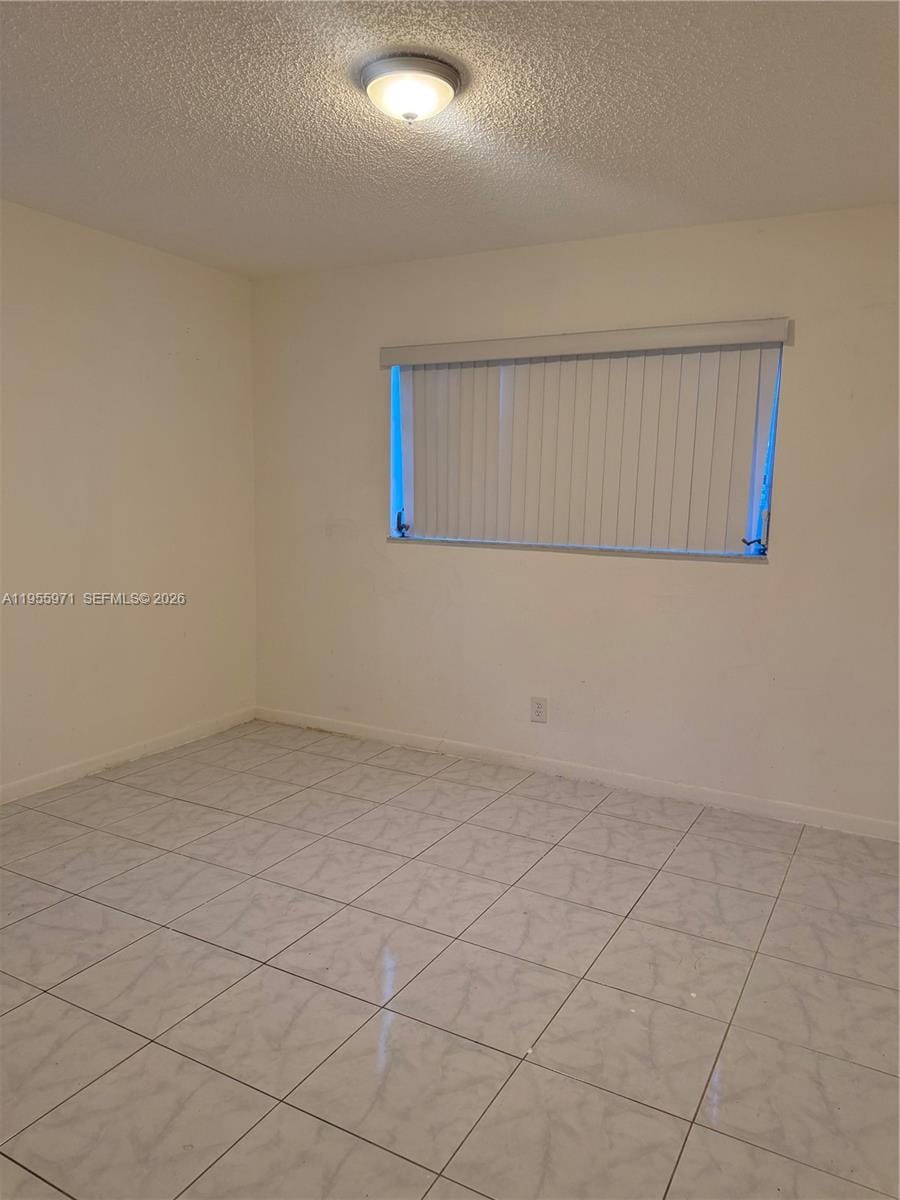 6532 SW 18th Court — photo 6