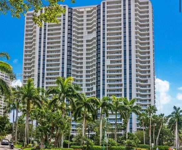 21205 Yacht Club Drive 507 — photo 5