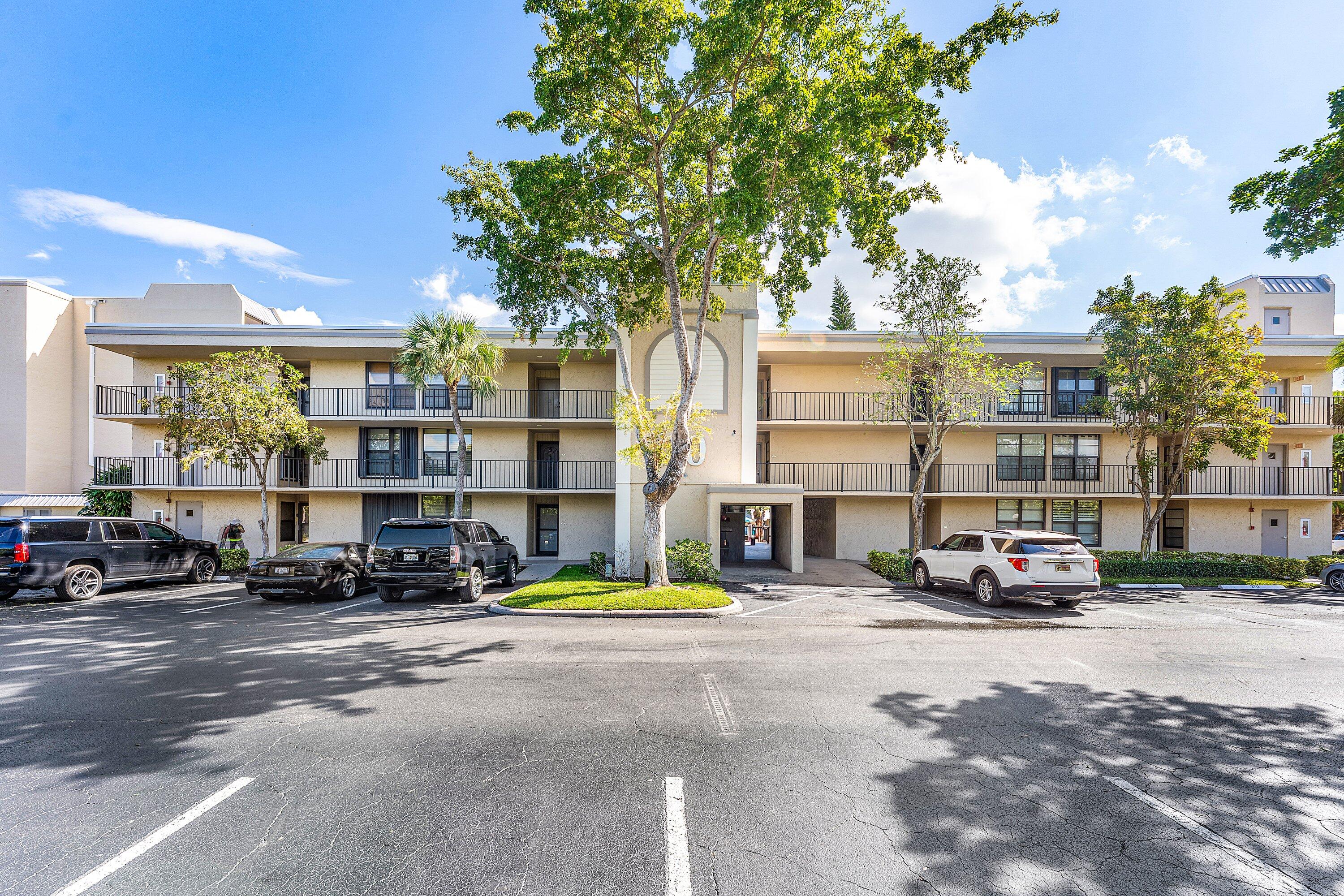 10 Royal Palm Way 203, Boca Raton, FL 33432, Boca Raton