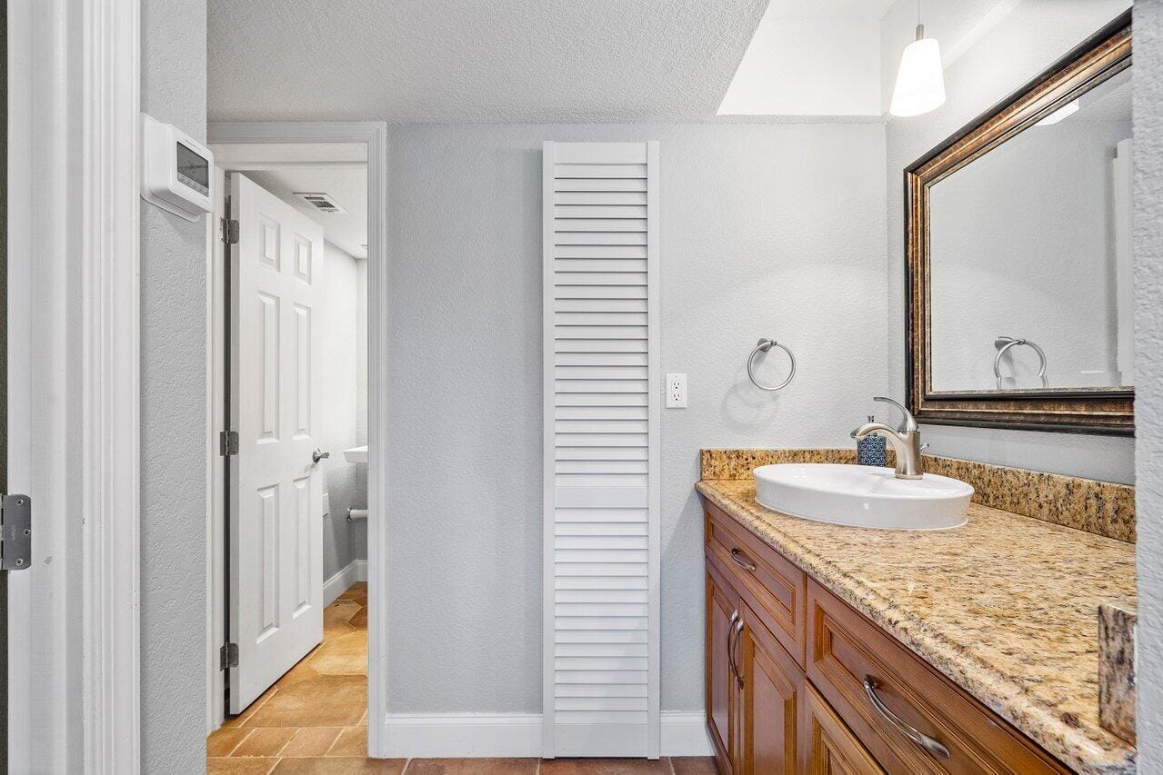 501 Greensward Lane 101-C, Delray Beach, FL 33445 photo 19