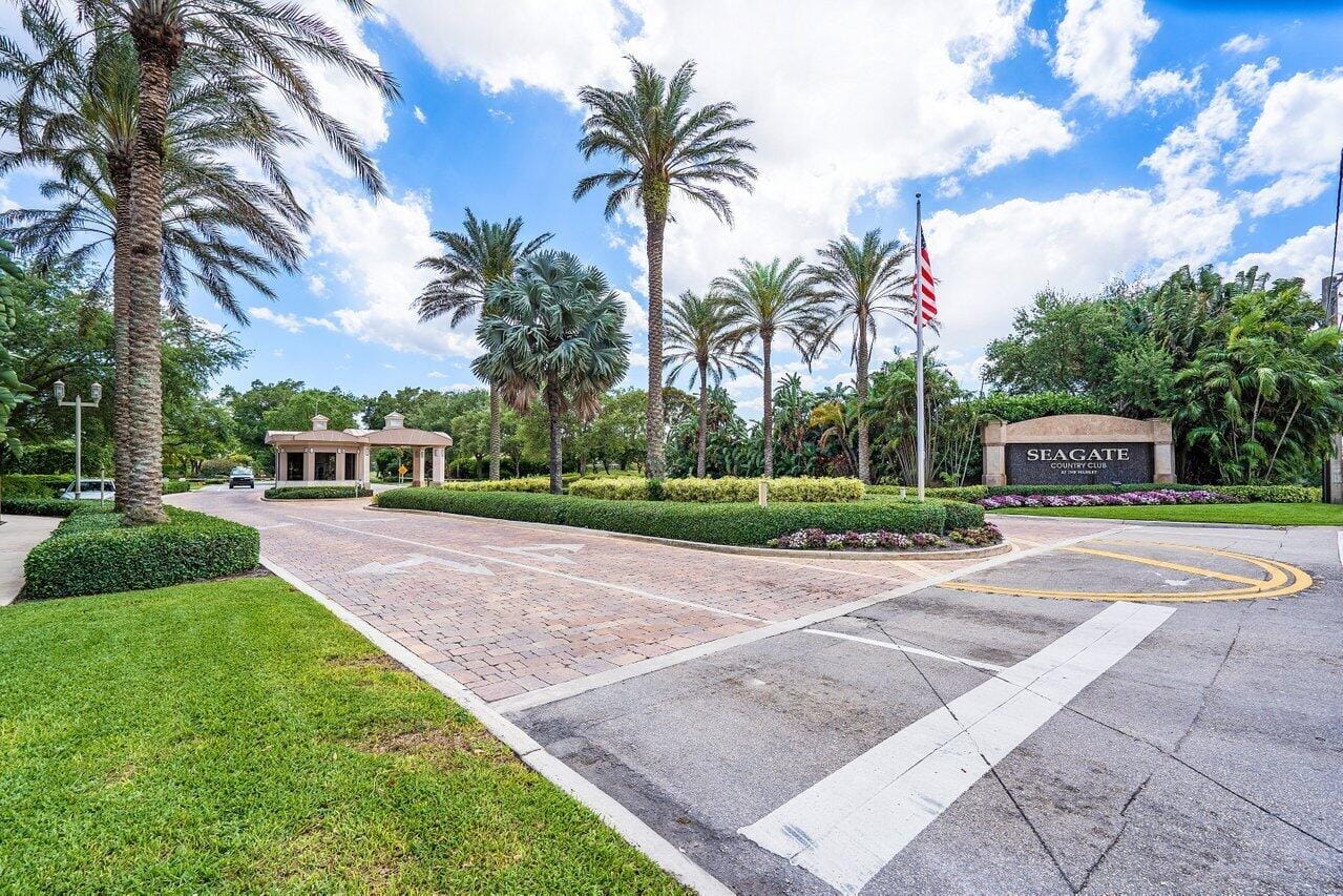 501 Greensward Lane 101-C, Delray Beach, FL 33445 photo 27
