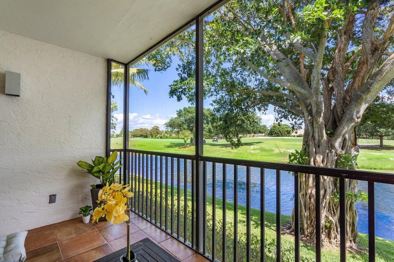 501 Greensward Lane 101-C, Delray Beach, FL 33445 photo 8