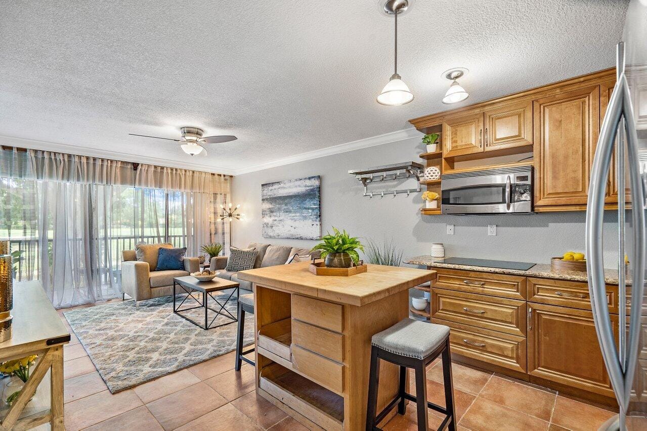 501 Greensward Lane 101-C, Delray Beach, FL 33445 photo 9