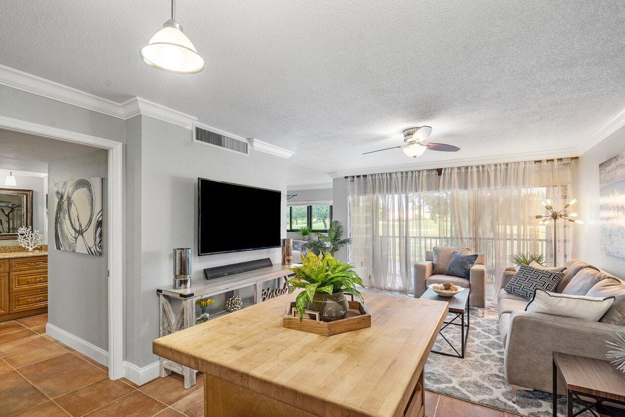501 Greensward Lane 101-C, Delray Beach, FL 33445 photo 10
